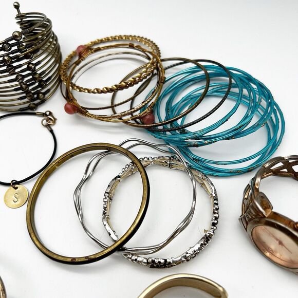 Lot Of Bangles Bracelets Watches Costume Jewelry Over 1 Lb Multi Styles Upcycle - Picture 9 of 12